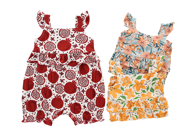 одежды для девочек